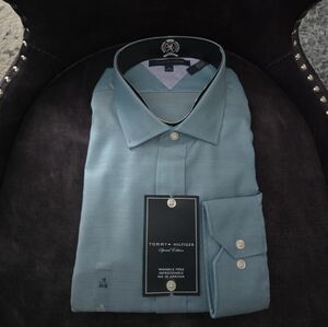 Tommy Hilfiger Men's Teal Dress Shirt
